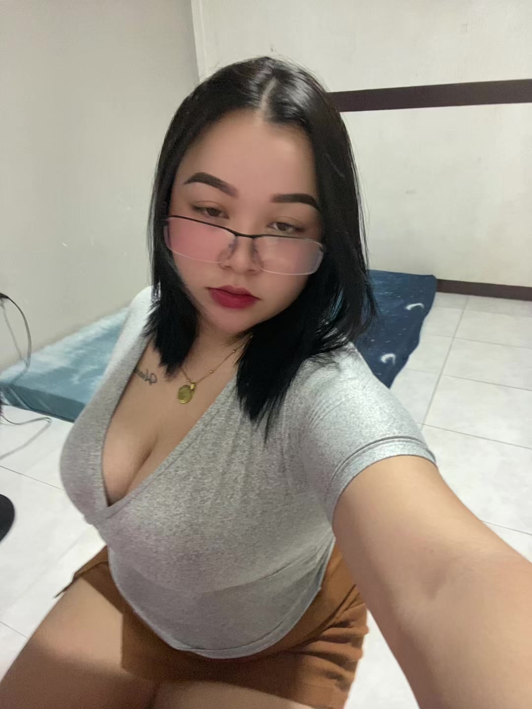 @babygirlella666