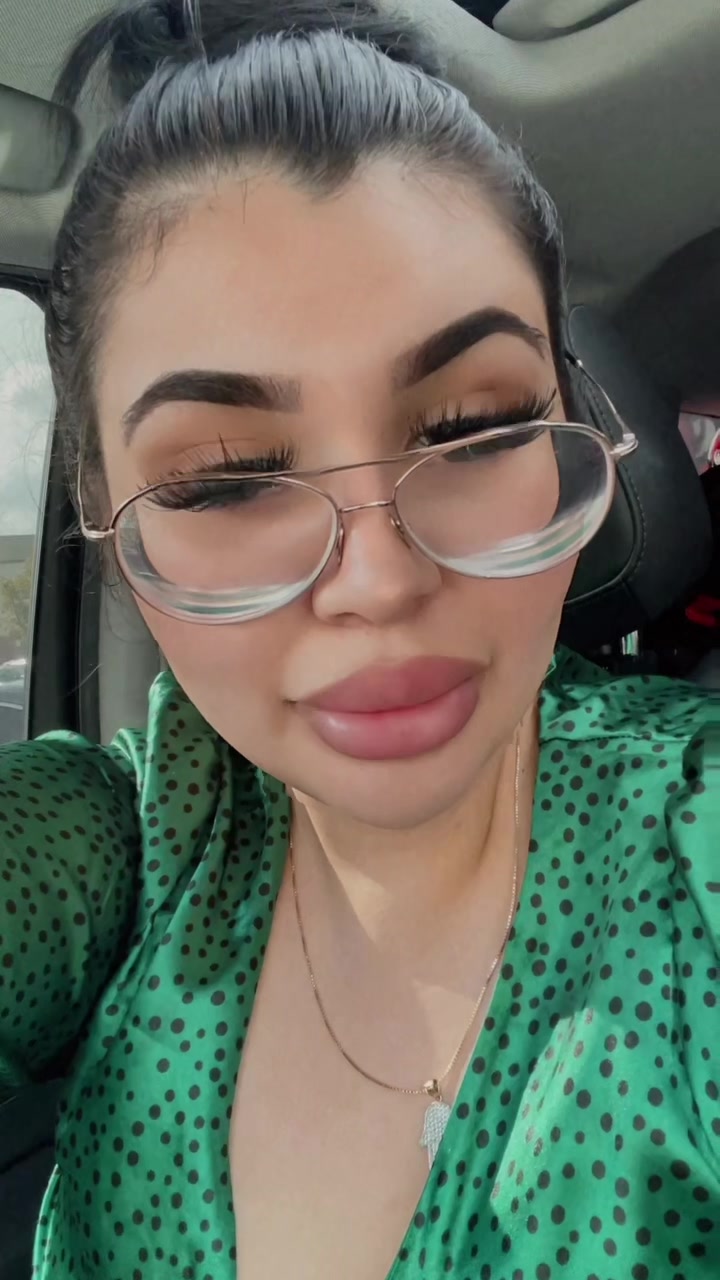 @LeDollSteph