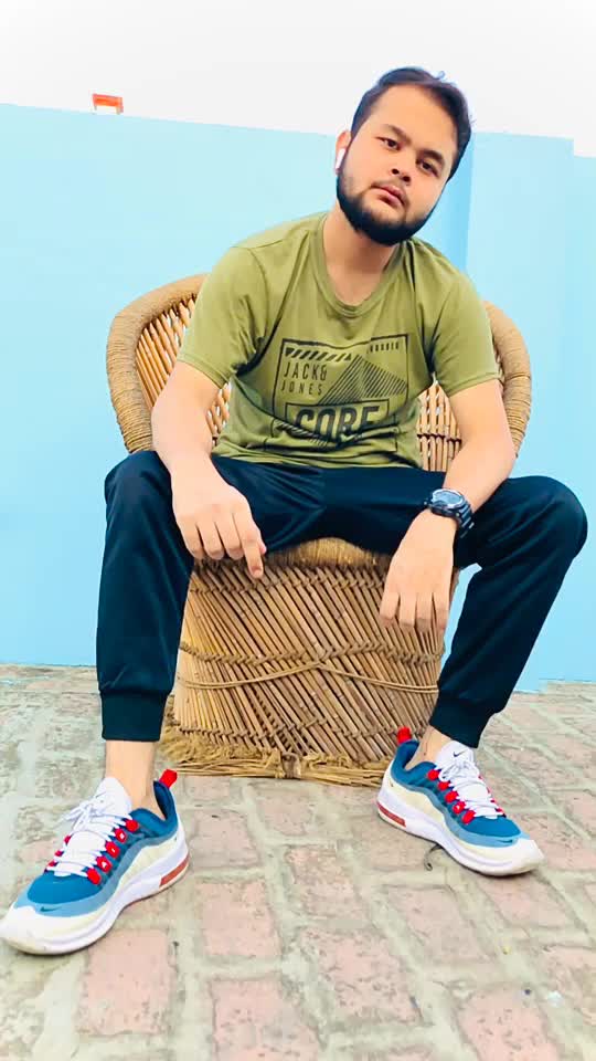 @HASAN ANSARI THE SWAGSTAR 🔥