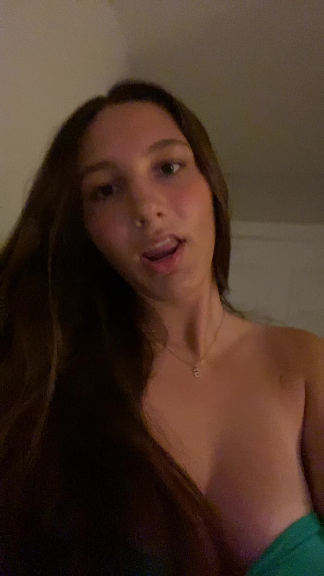 @Sophia
