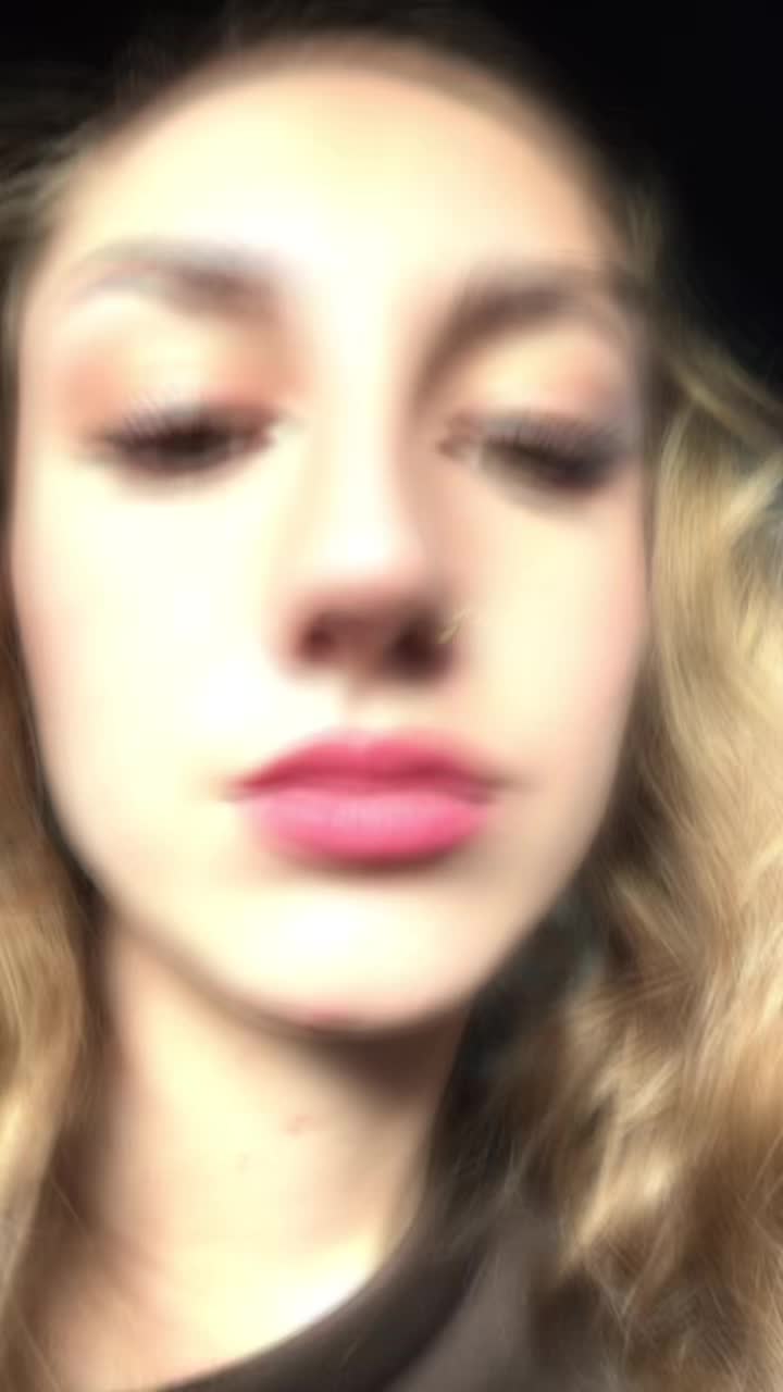 @🍒😮&zwj;💨