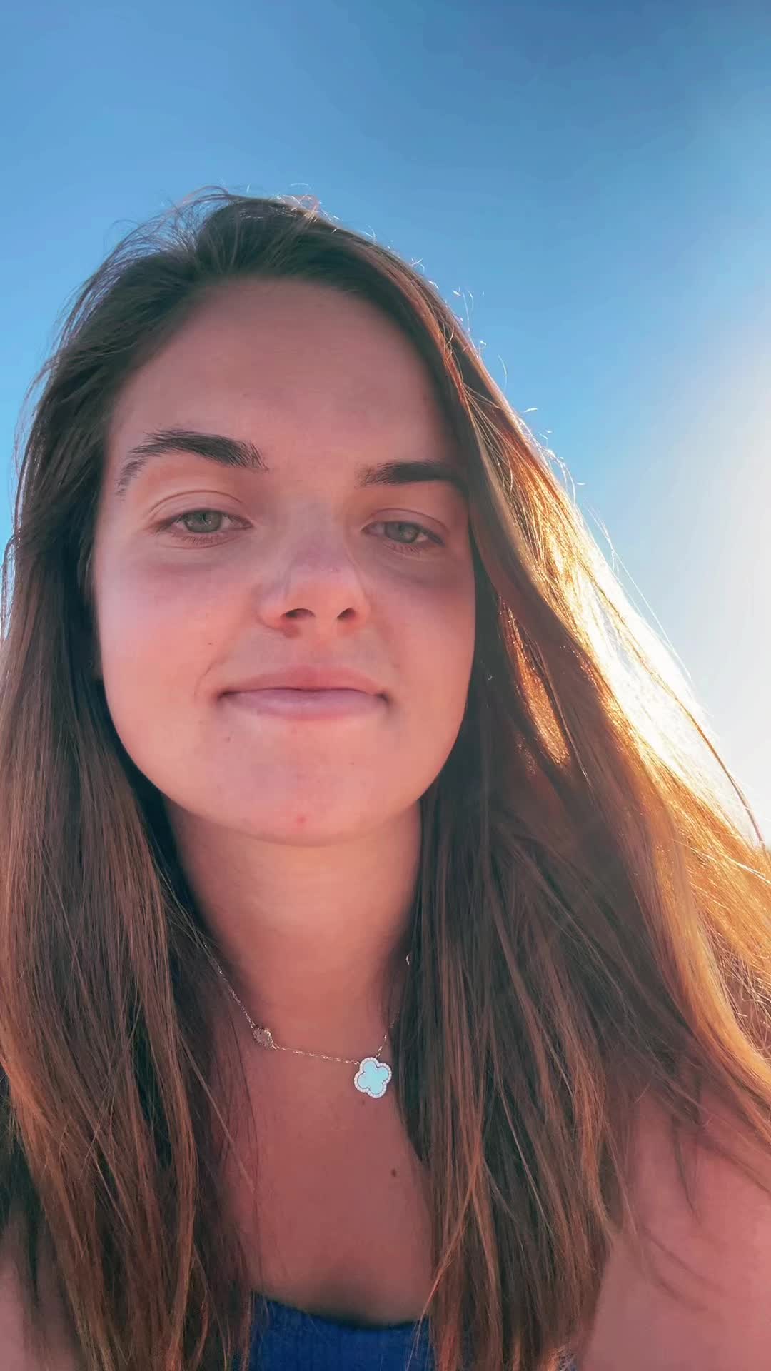 @halliebug ๐