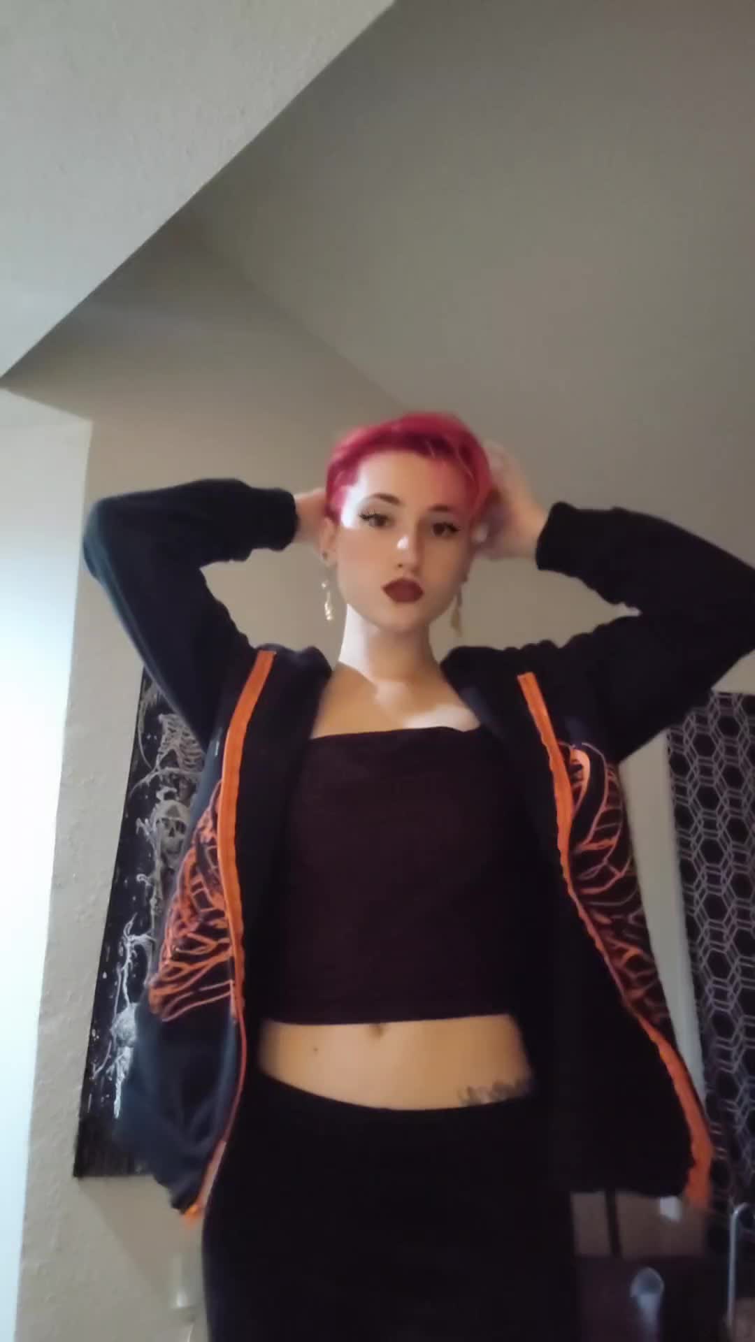 @LizzyTries