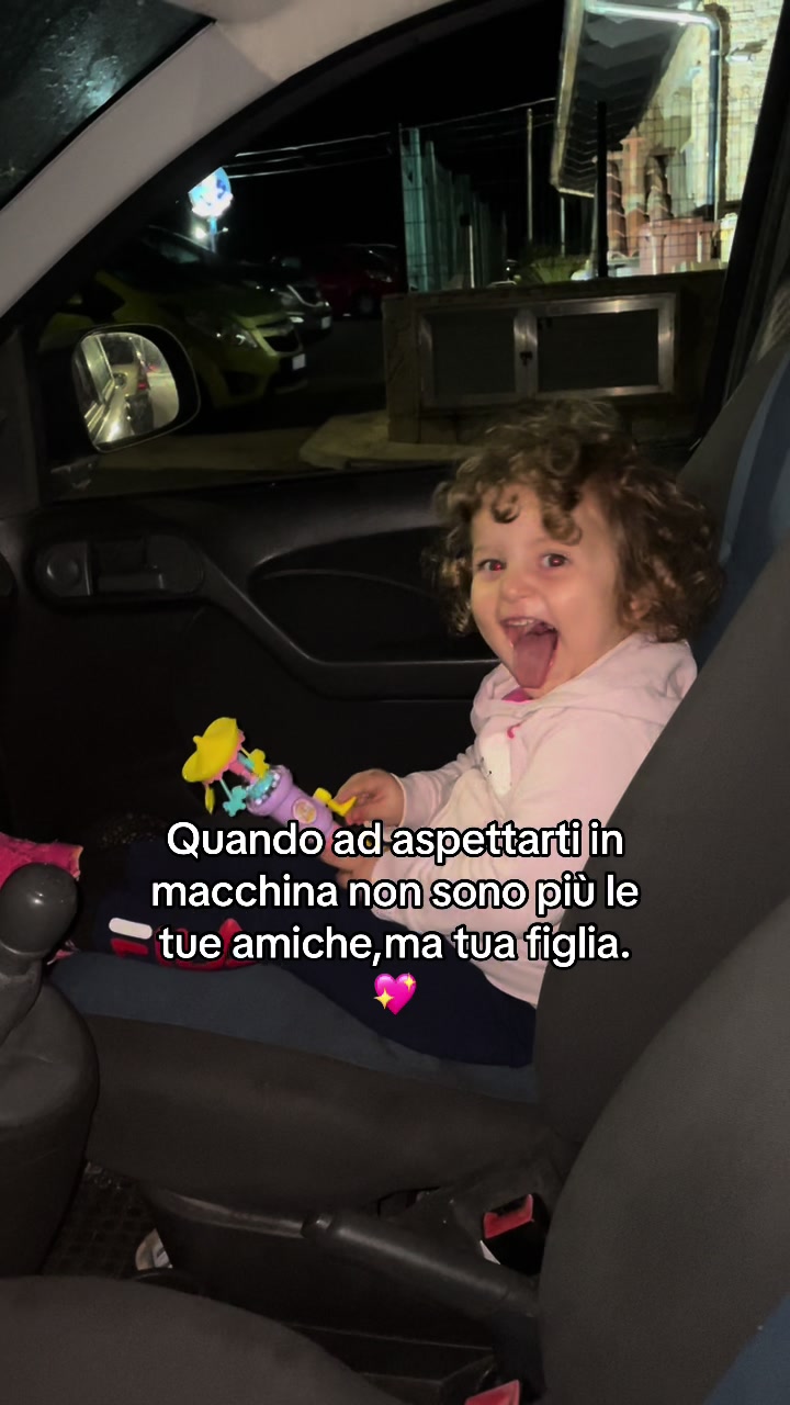 @𝑨𝑵𝑵𝑨 𝑴𝑨𝑵𝑬𝑳𝑳𝑰