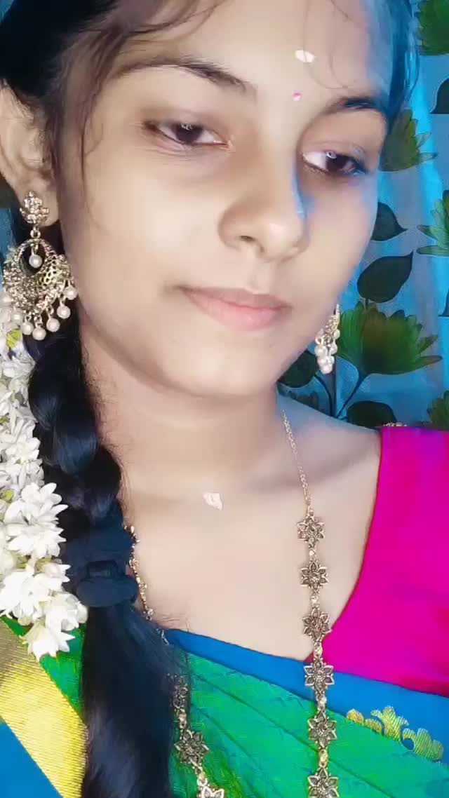 @MuThu_Editz