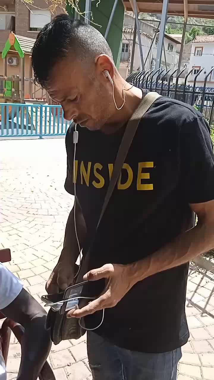 @user1164028060960