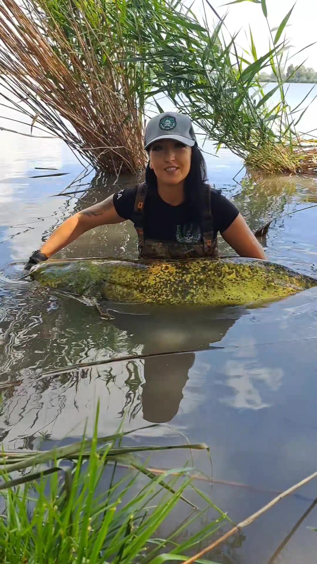 @Erika_fishing💚🖤