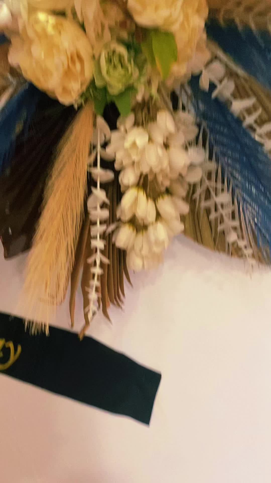 @Ahy Esta El Detalle