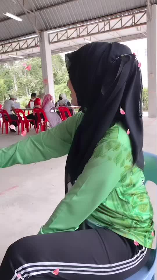 @Suriyanee.