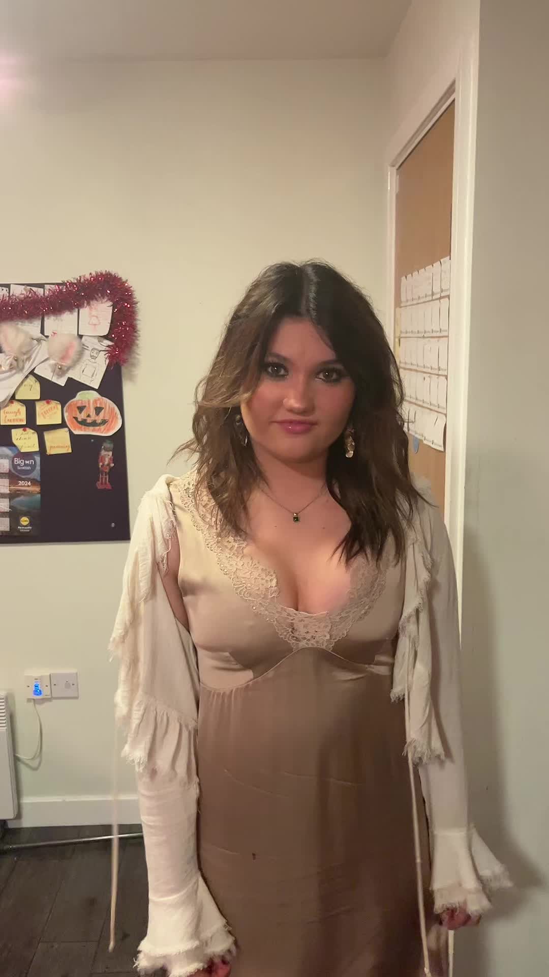 @Ella