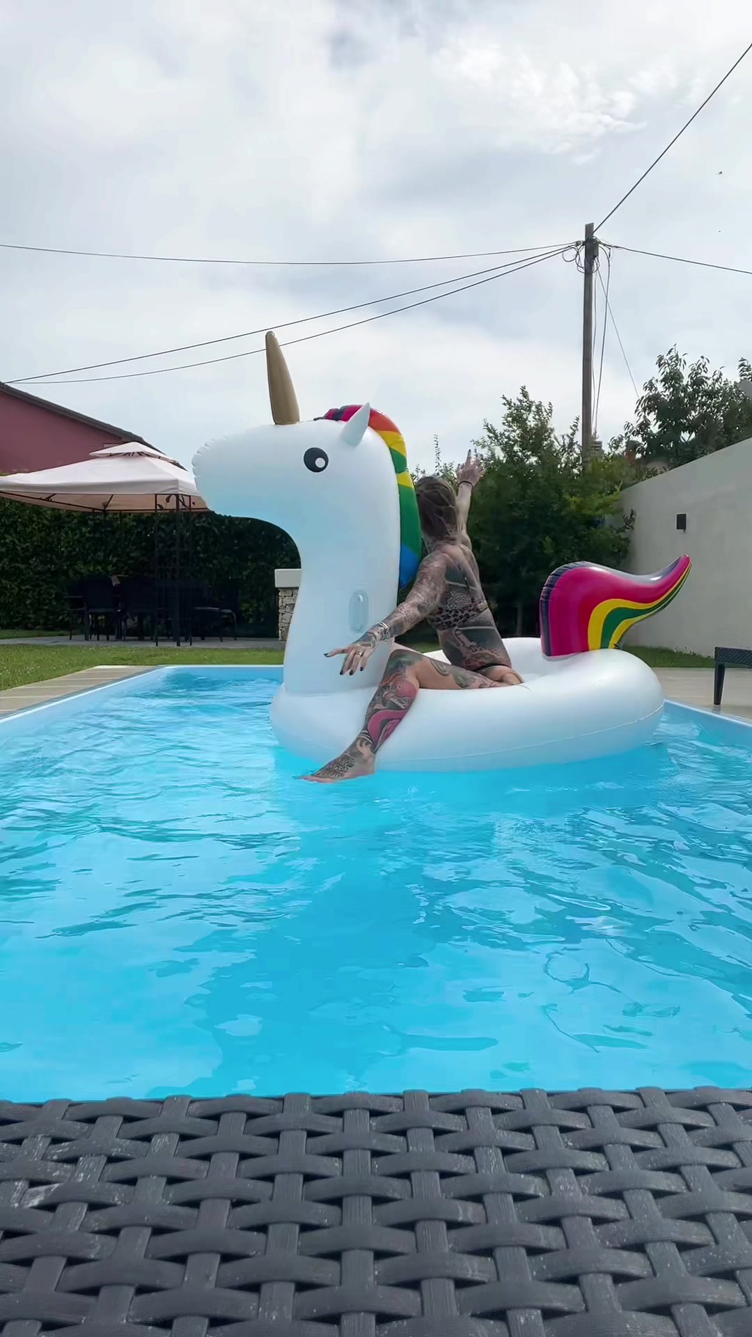 @Lisa Rocketcock 🚀