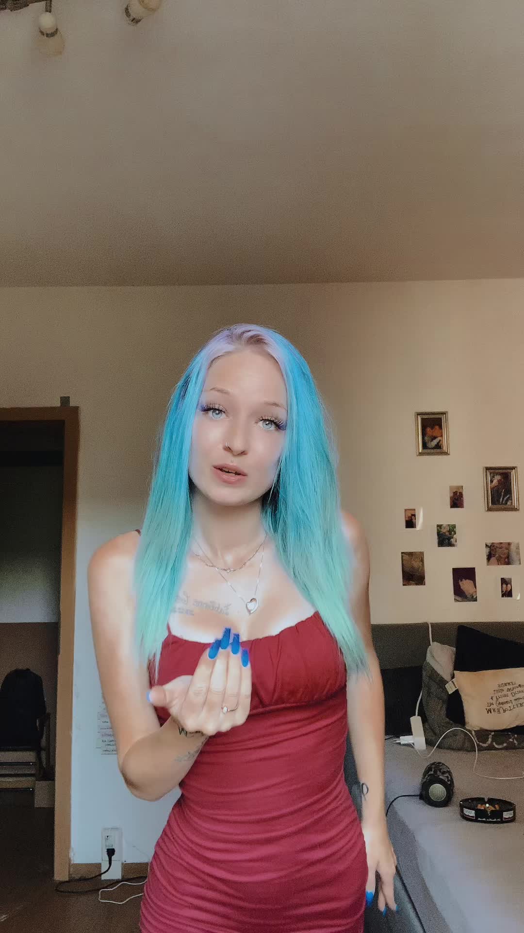 @Surina 🦋