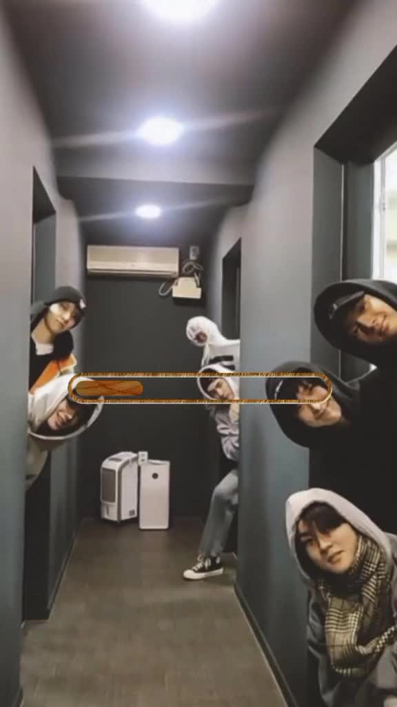 @krispykreine