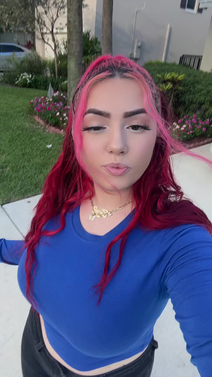 @Zoe Valladares