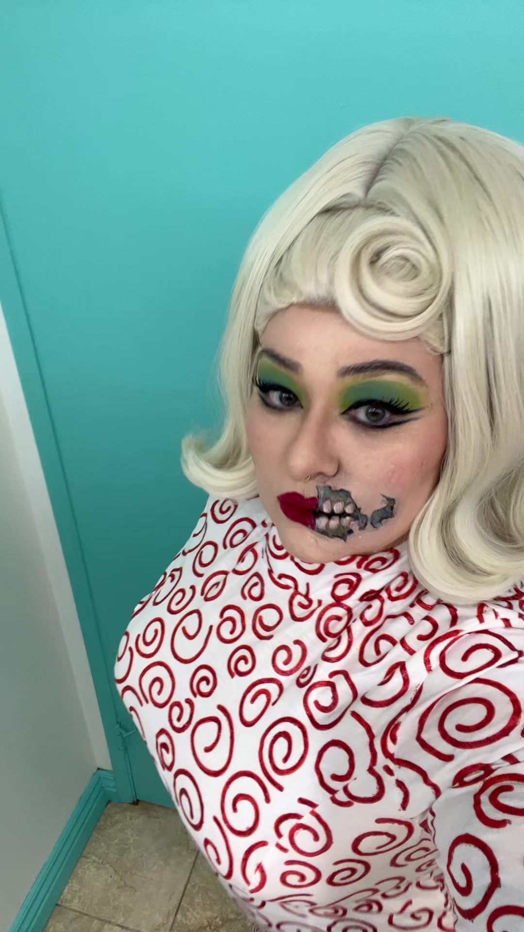 @allydoesmakeups