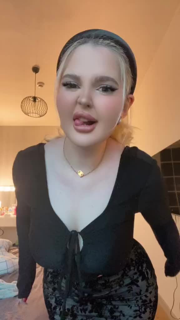 @Nadja