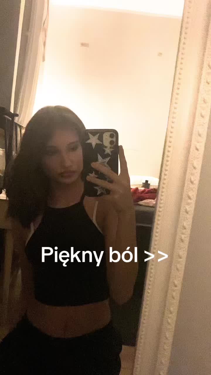 @:3