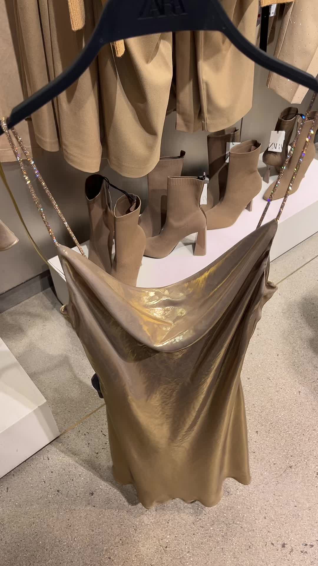 @𝓢𝓾𝔃𝓪𝓷𝓷𝓪 🛍