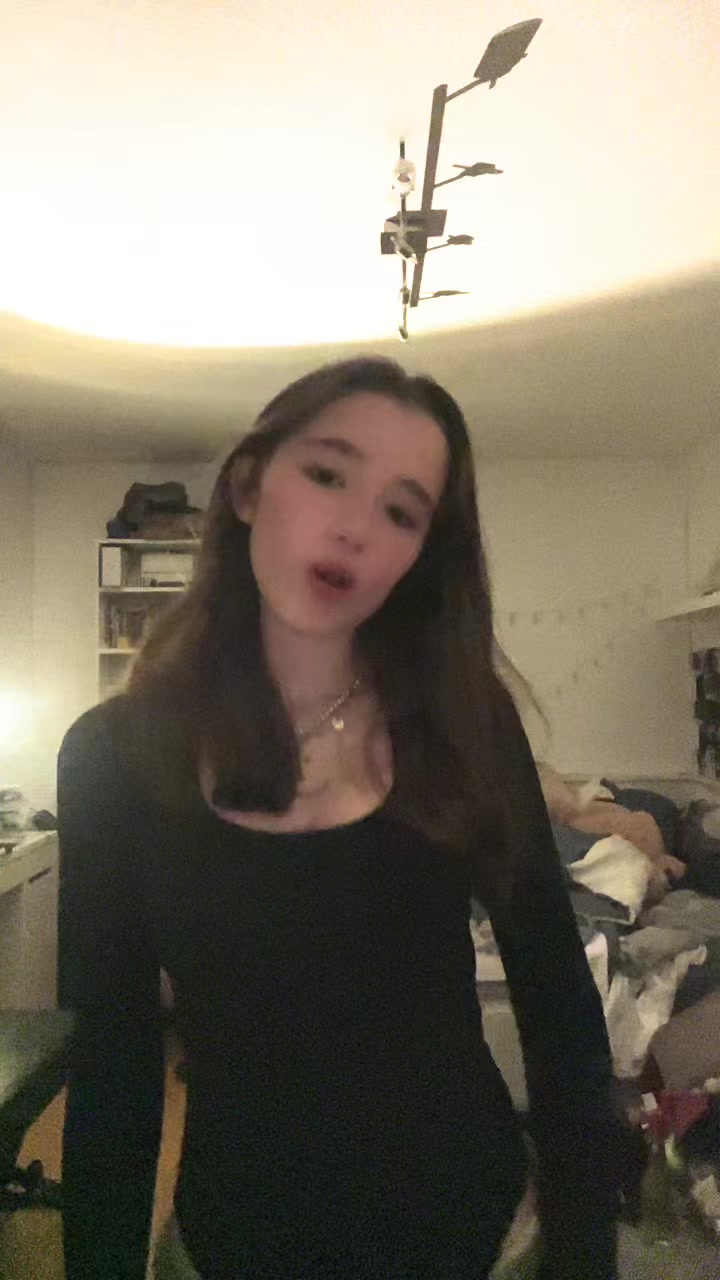 @Amelie ✪ ᗢ