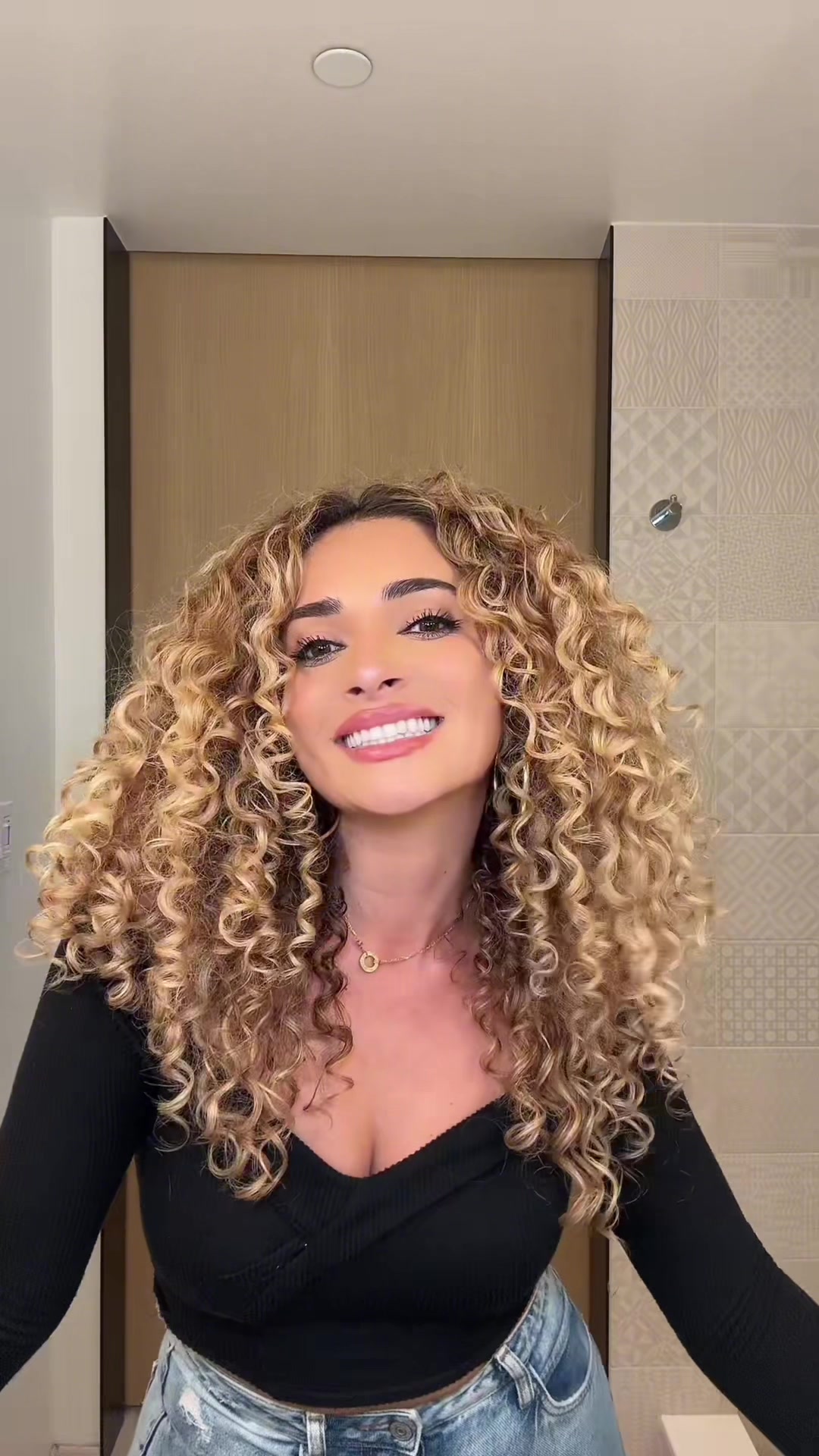 @Persiabella