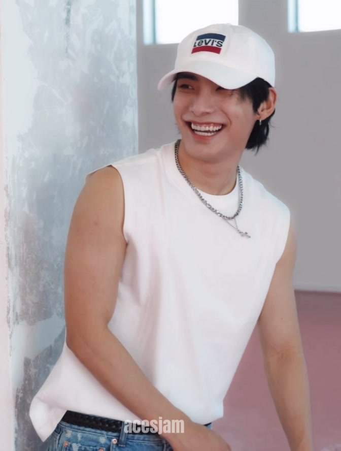 @𝒶𝒸𝑒𝓈𝒿𝒶𝓂₊˚⊹♡