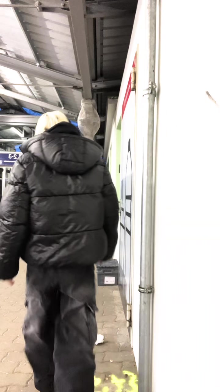@Läusika🏳️🌈