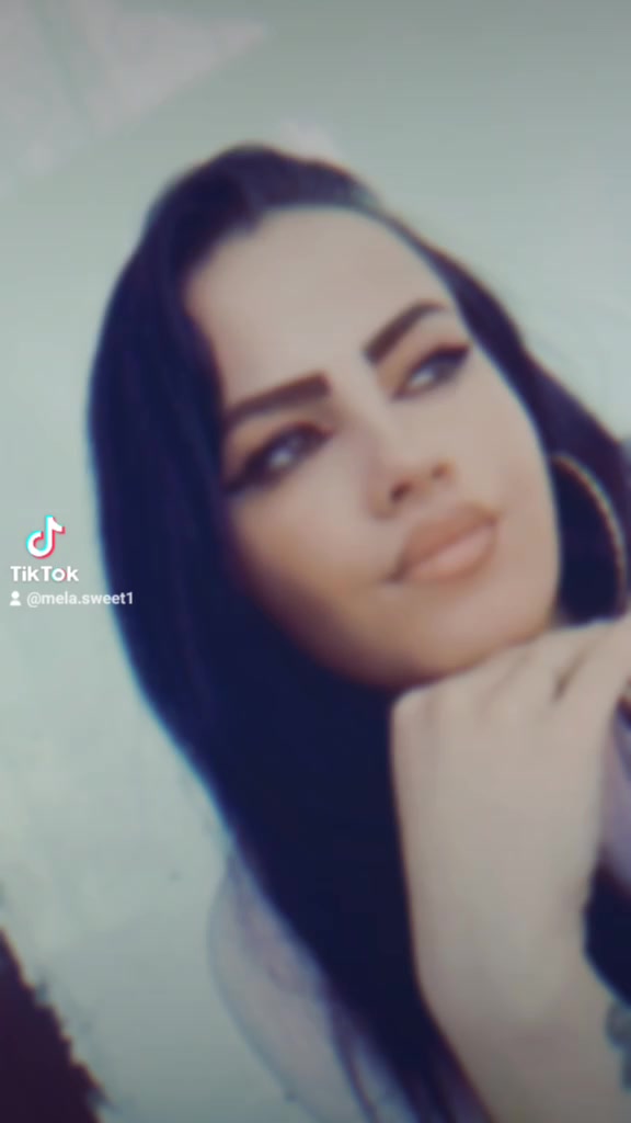 @Mela🖤💫🤍