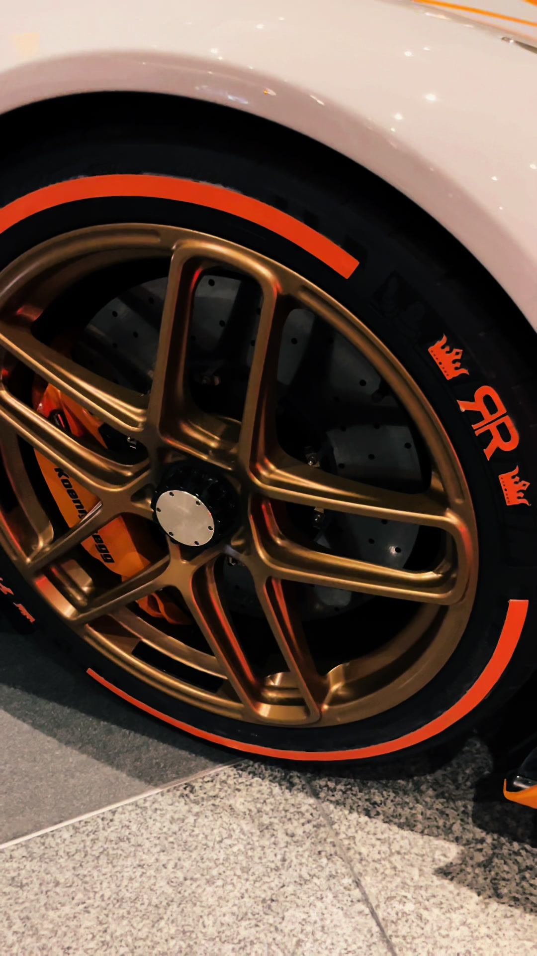@AlexCars