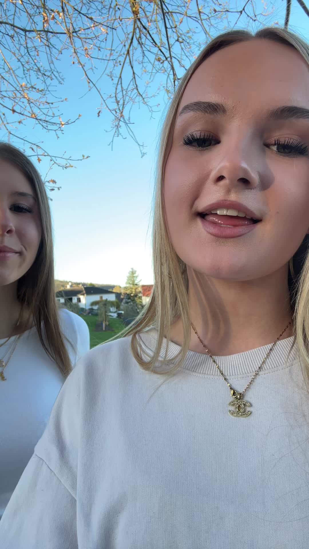 @️