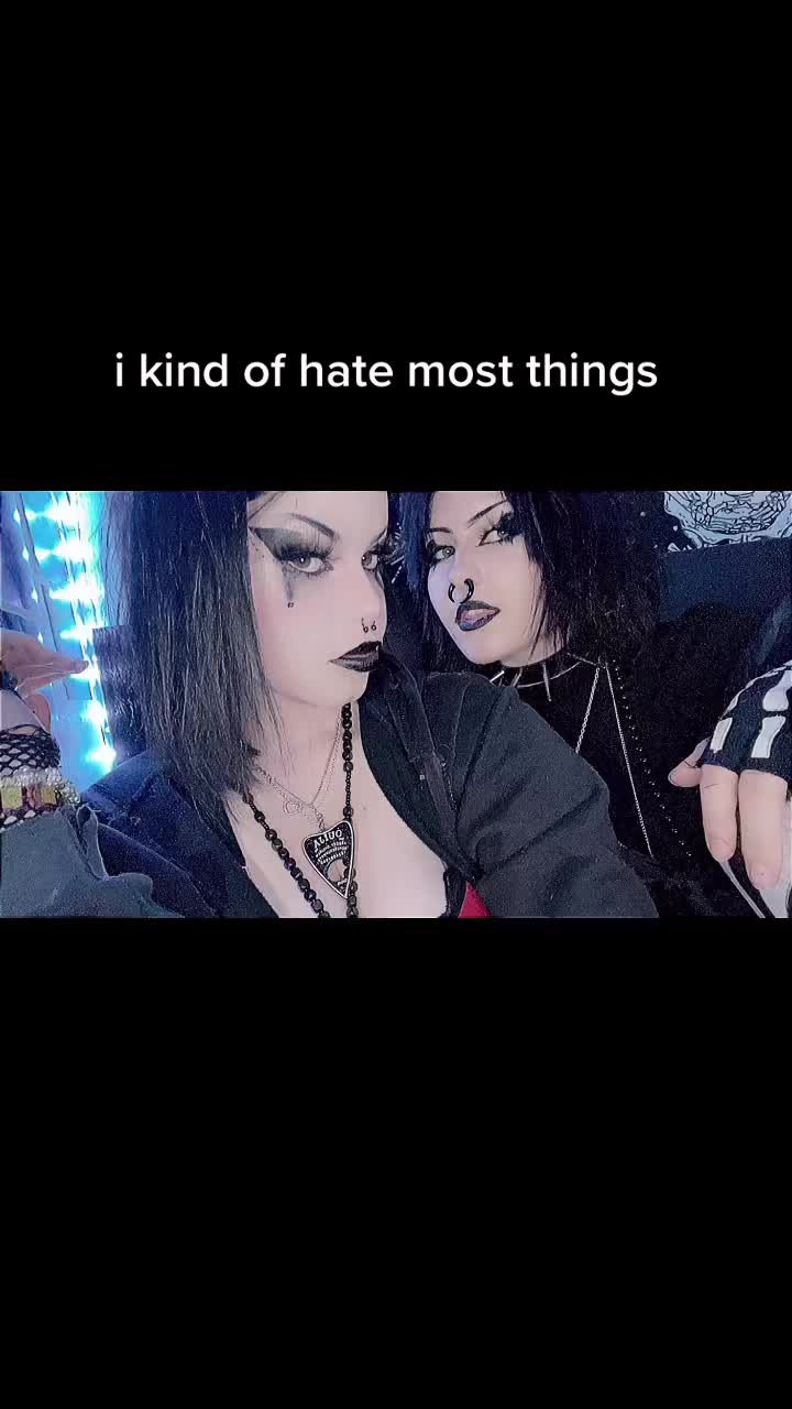 @sapphire <33