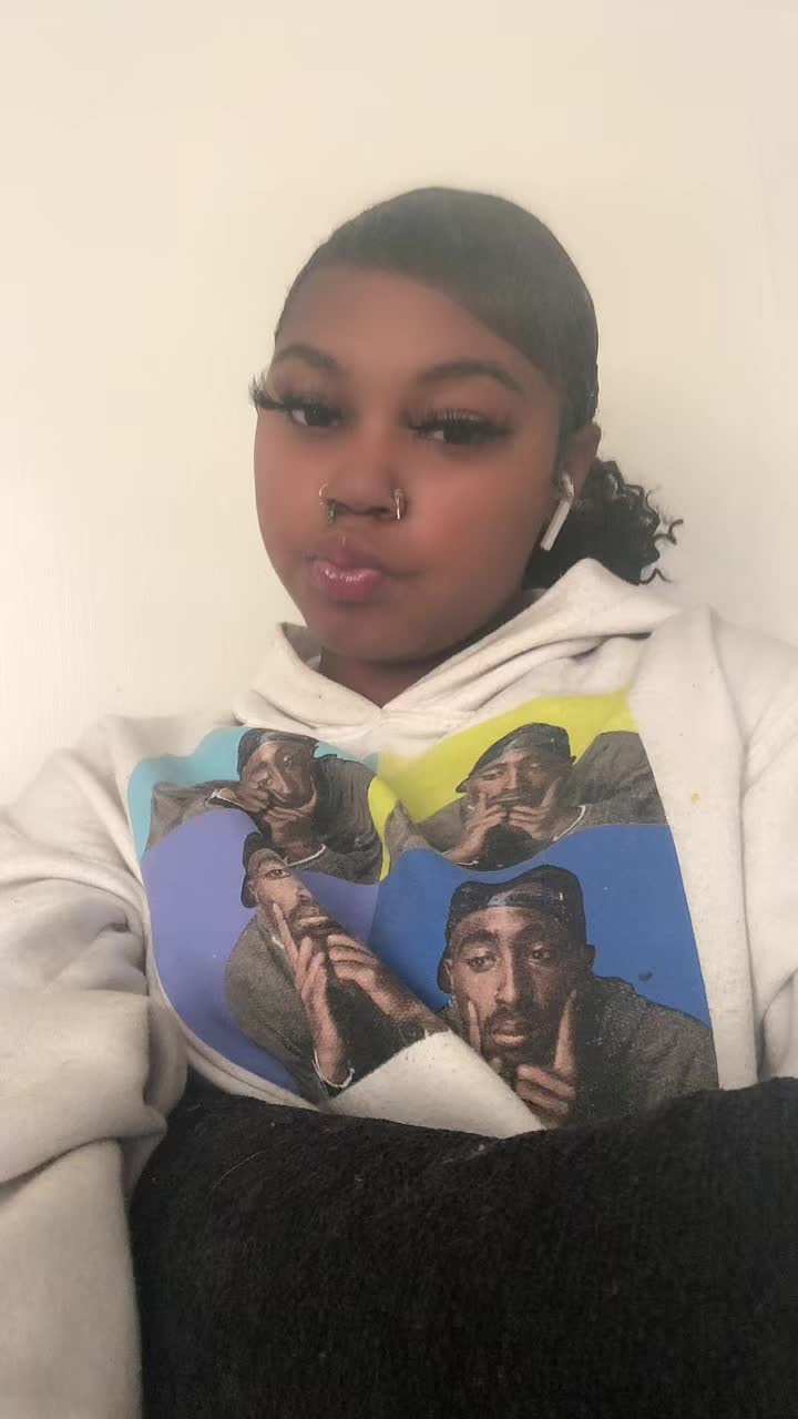 @Theyadore.paiiidd