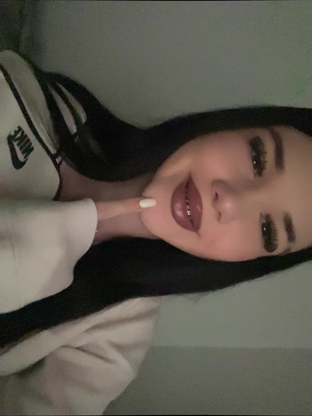 @👸🏻