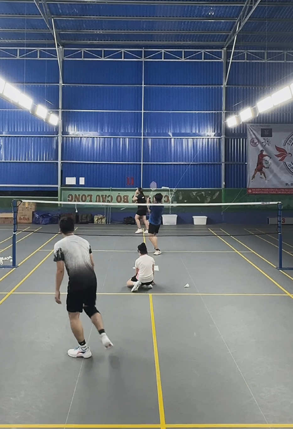 @Châu bị cầu chơi 🏸