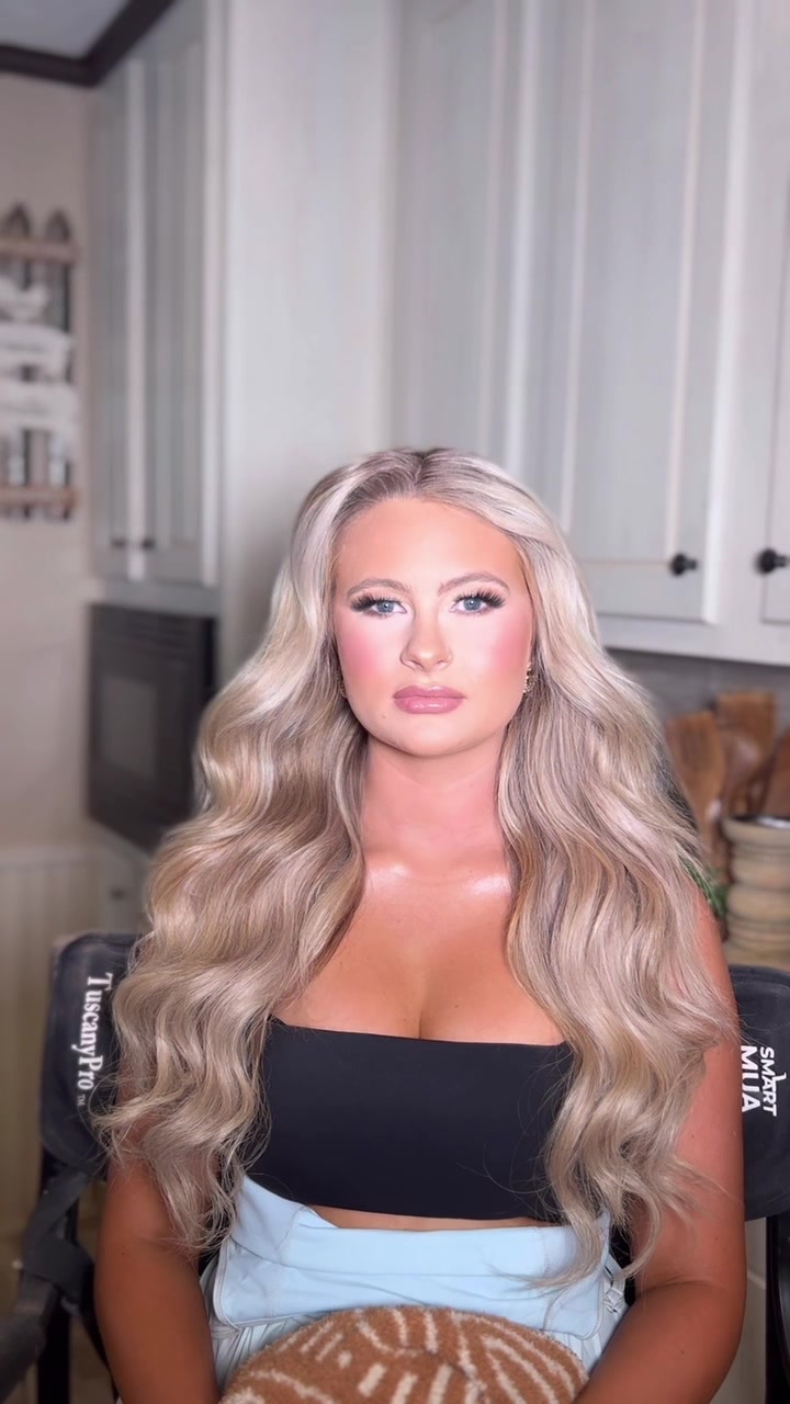 @Amberlyn Holifield|Travel HMUA