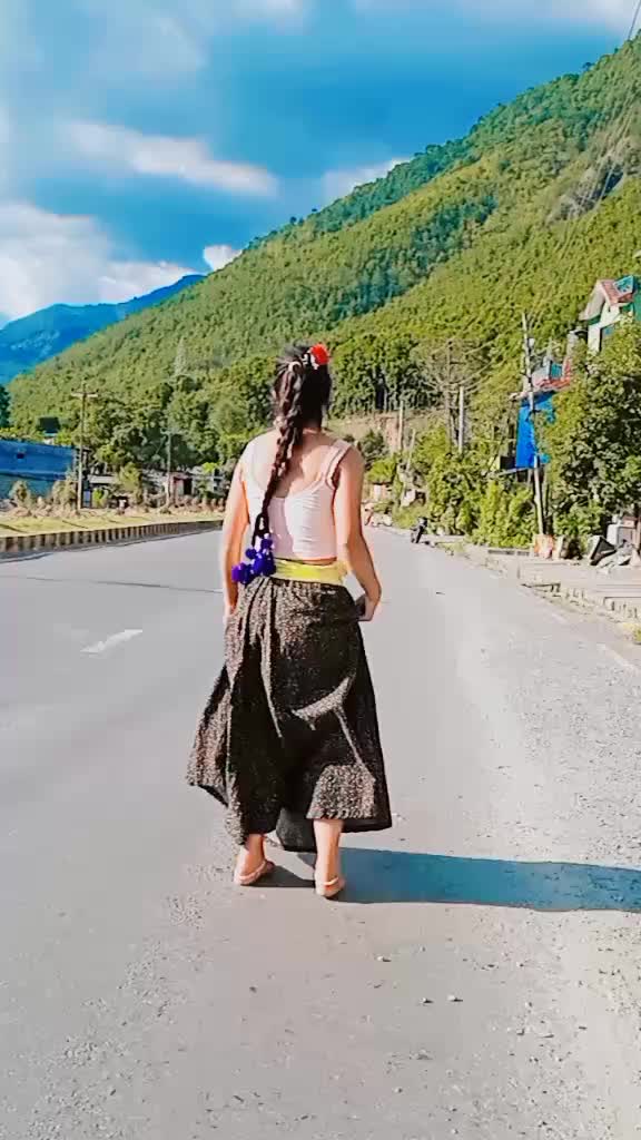 @LAURENIMAYA🇳🇵🇳🇵