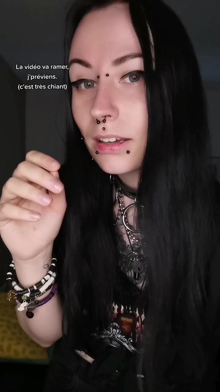 @𝐙𝖔𝖒𝖇𝖎𝖊.🦇