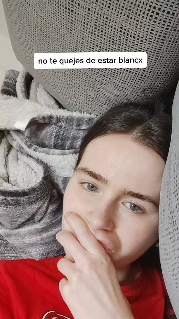@aneeee:,-)