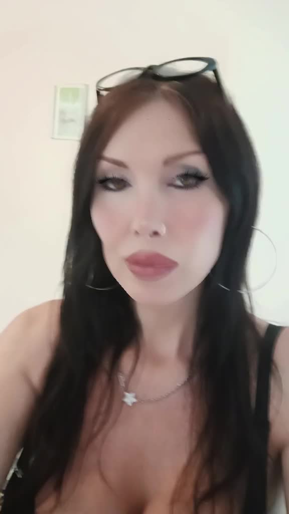 @Evacola74