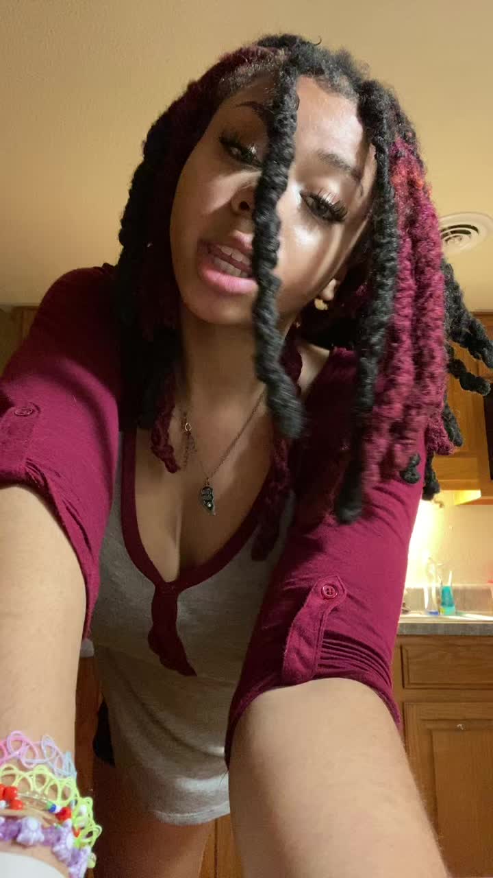 @Ayanna💕🙂