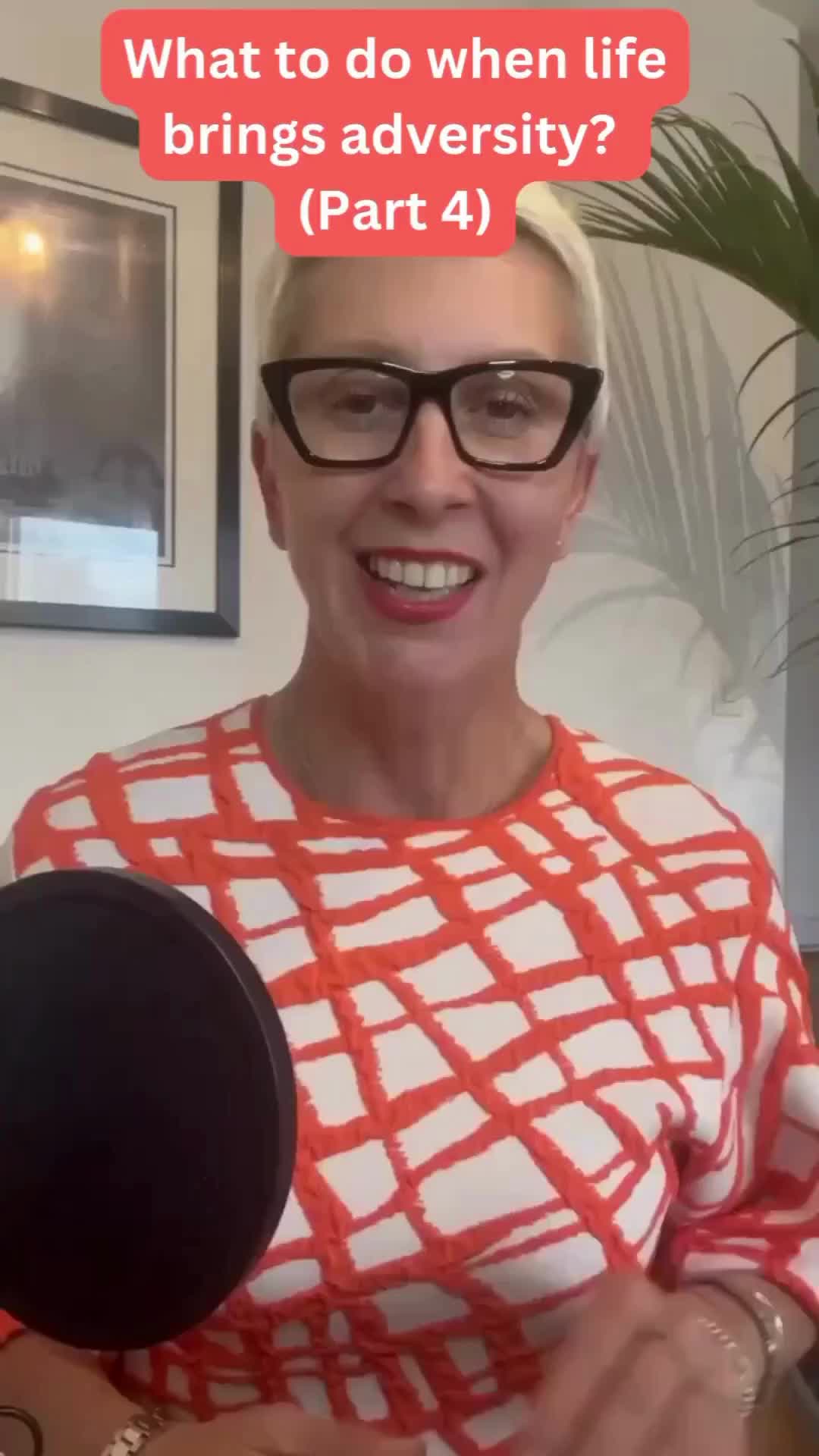 @theedgeofher