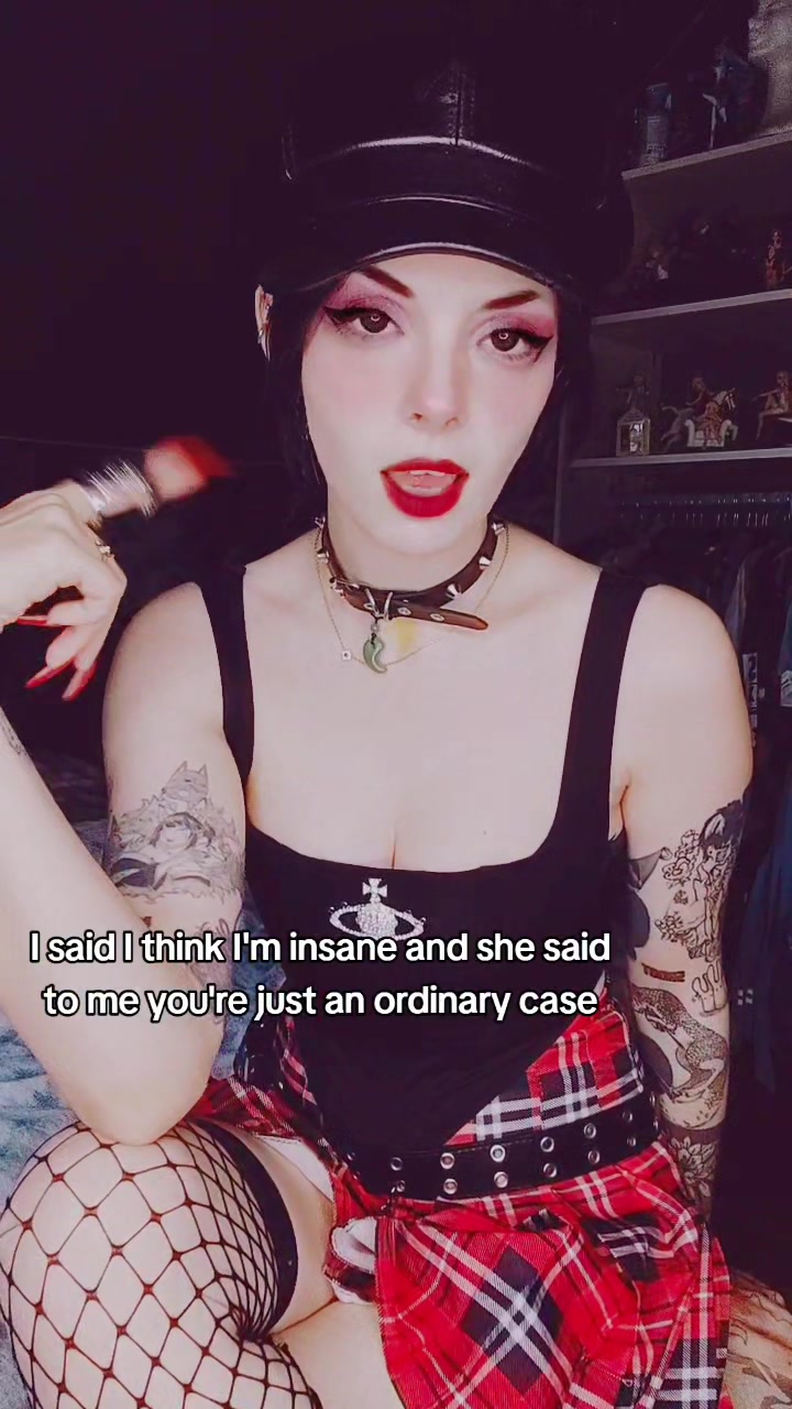@sky.strayfox