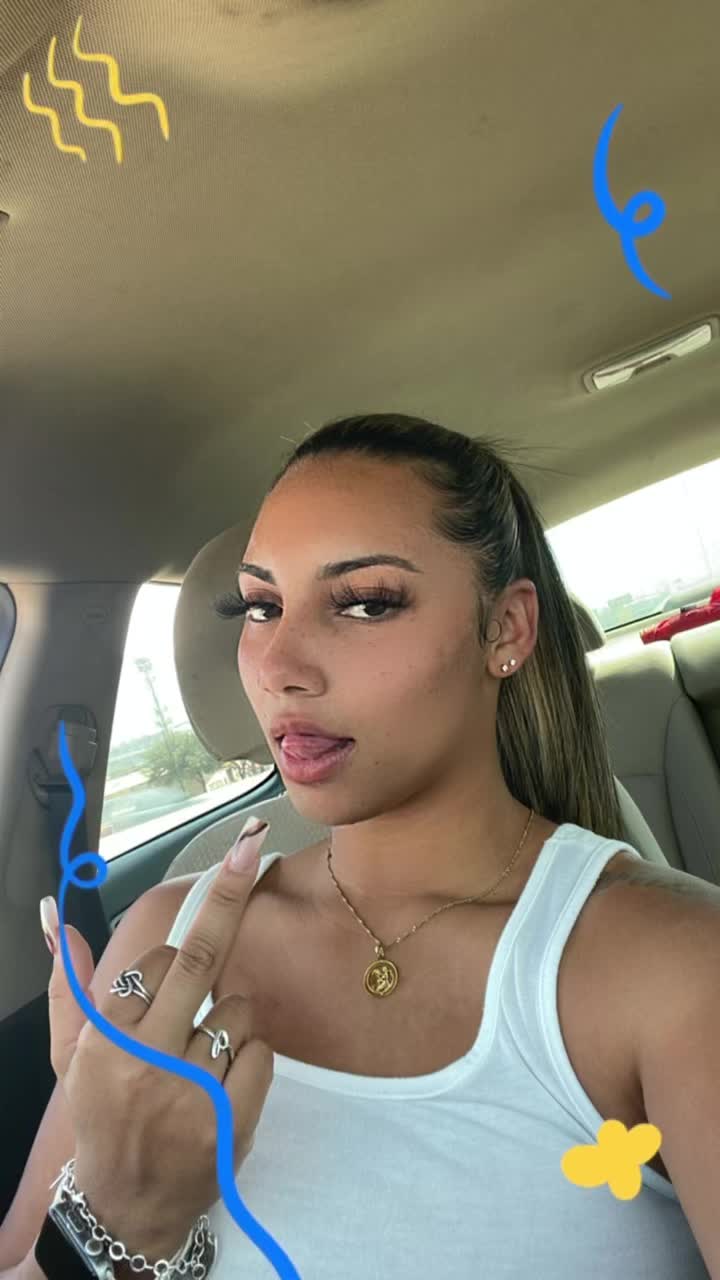@Ari 🫧