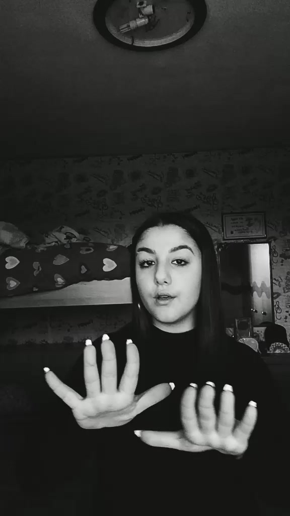 @queen_