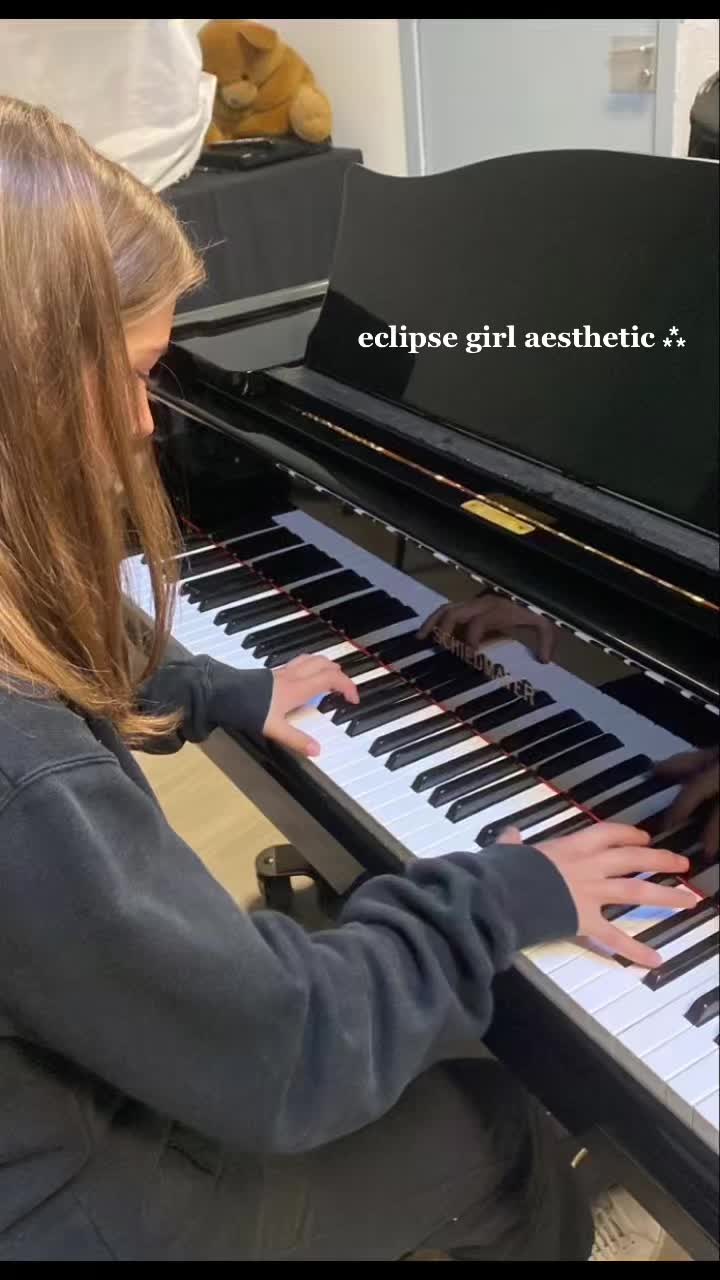 @𝐹．