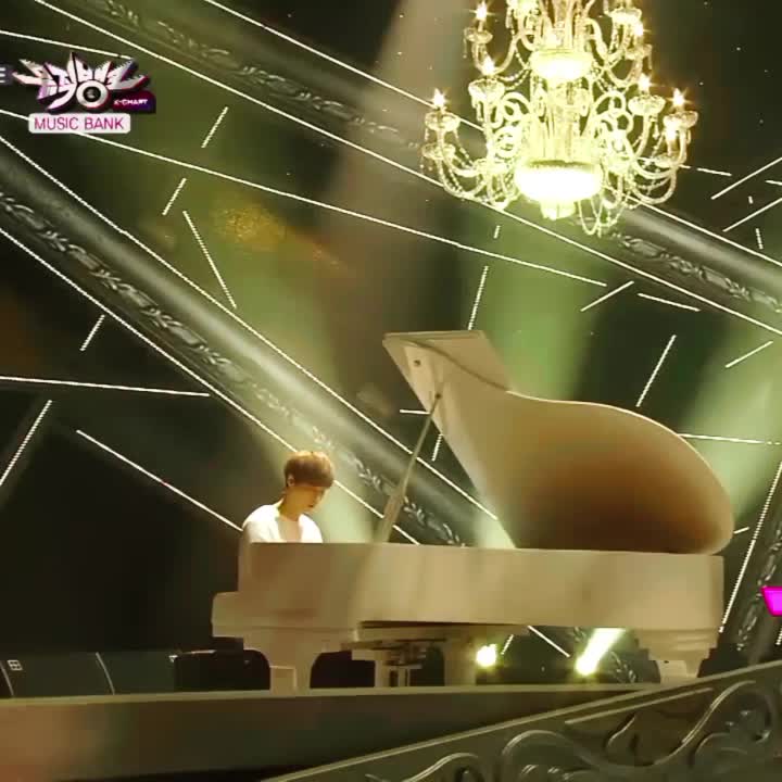 @Eri 'ㅅ'