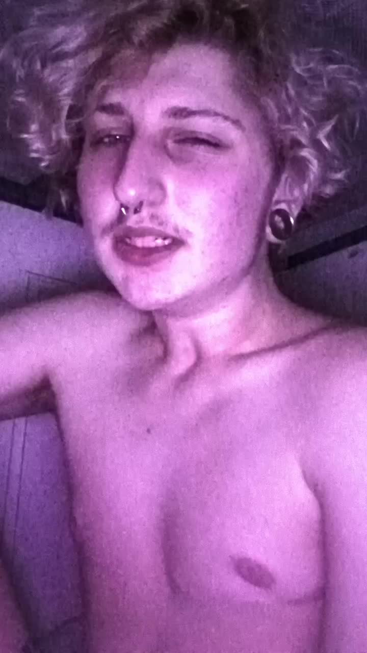 @♤Rabbit Valiant the himbo♤🇵🇸