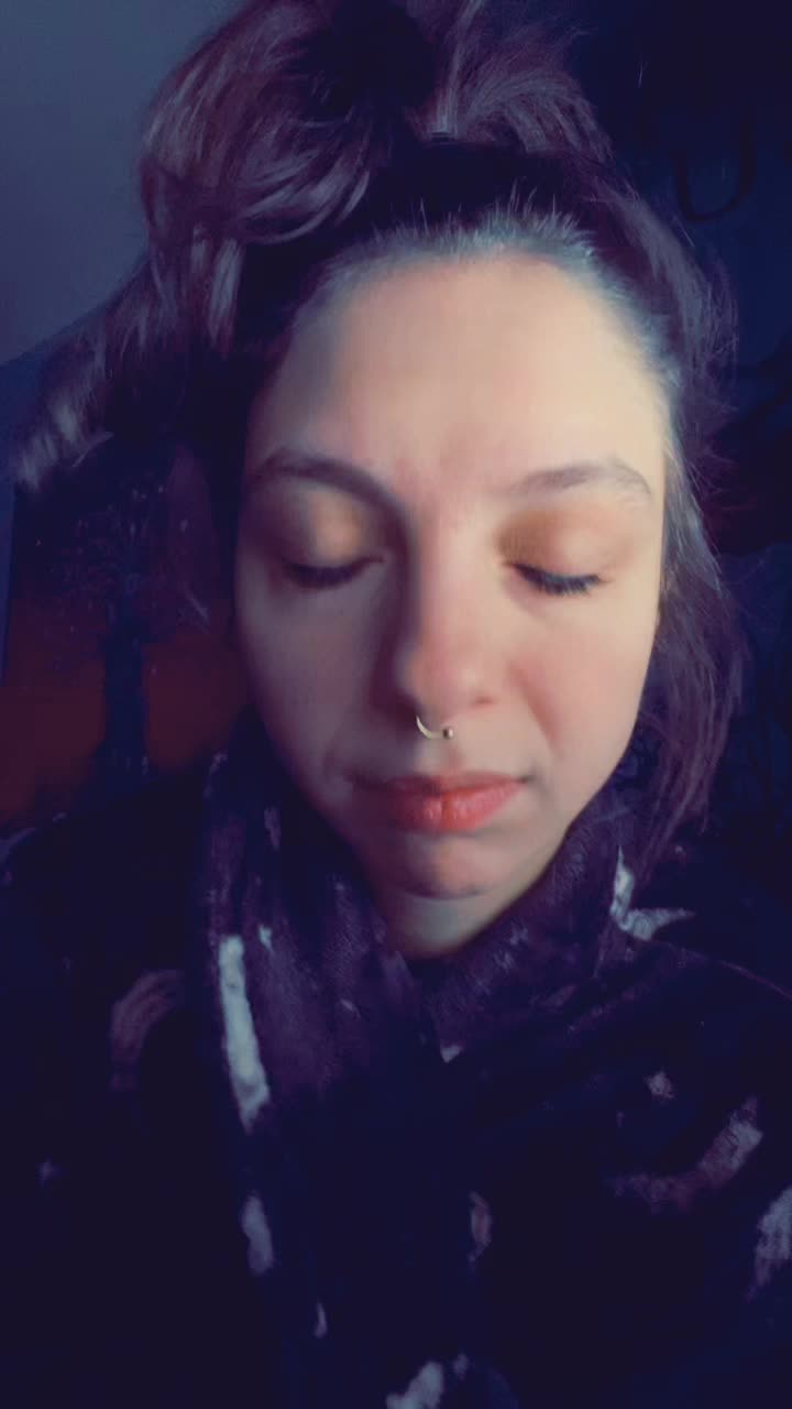 @emohippiedippy