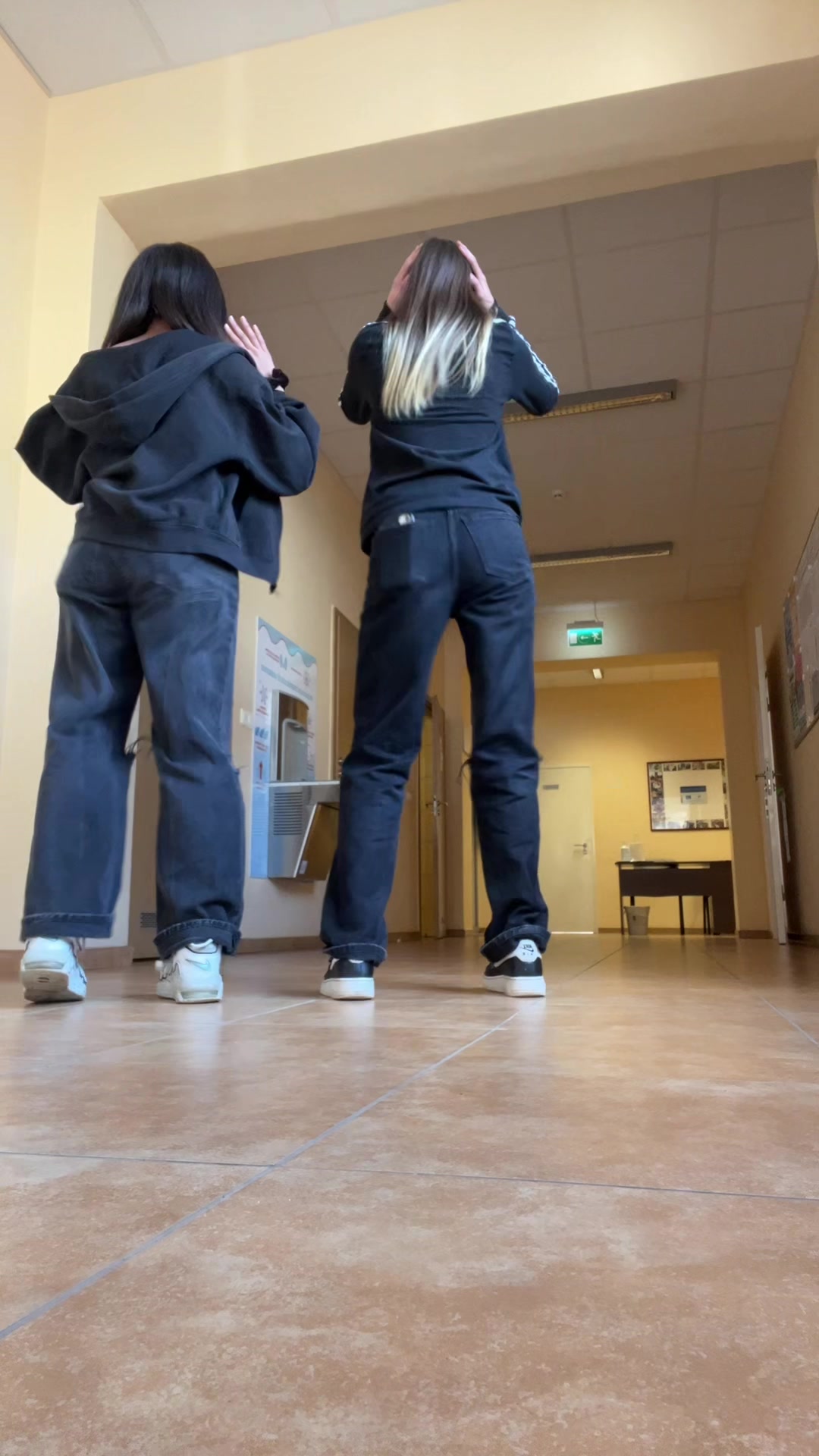@adri_xxw0