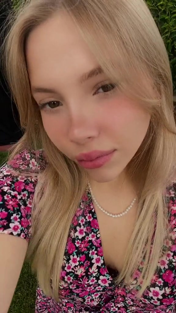 @melina