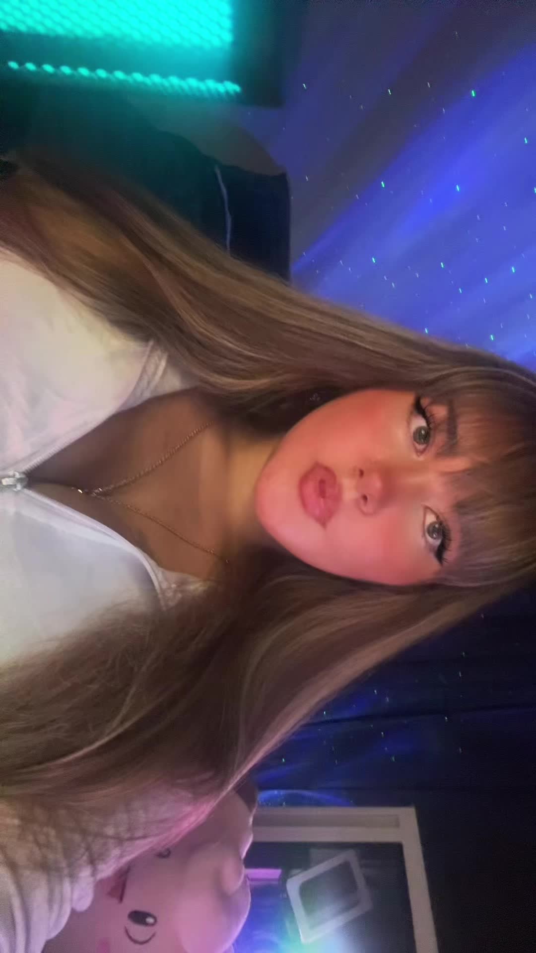 @Briizy